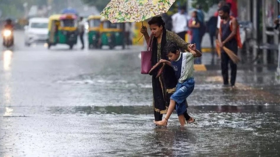 ক্রমশ বাংলাদেশের দিকে ঘূর্ণিঝড় হামুন - ঝড় বৃষ্টির ক্ষীন সম্ভাবনা বাংলায়